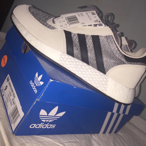 Adidas Techs - Picture 2 of 2